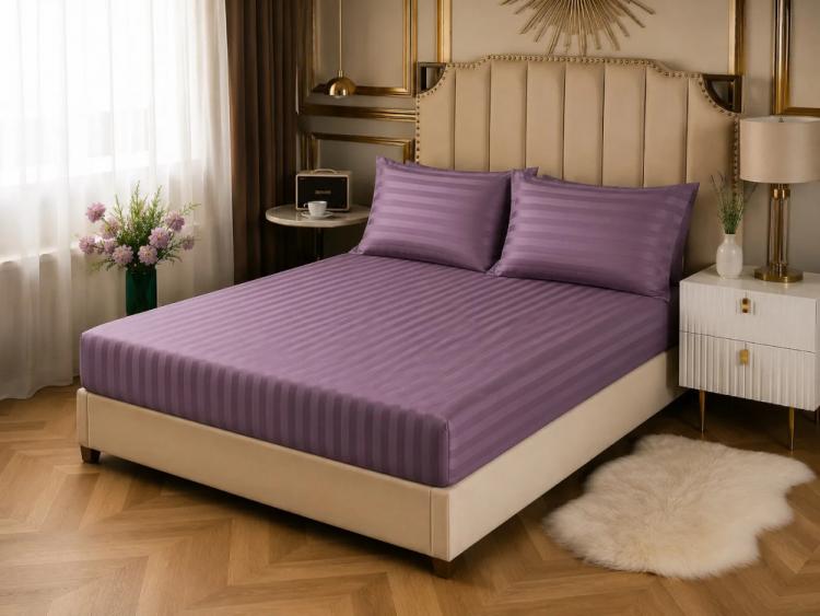 Простынь CottonShine сатин на резинке фиолетовая 160*200*30 с наволочками 50*70/2