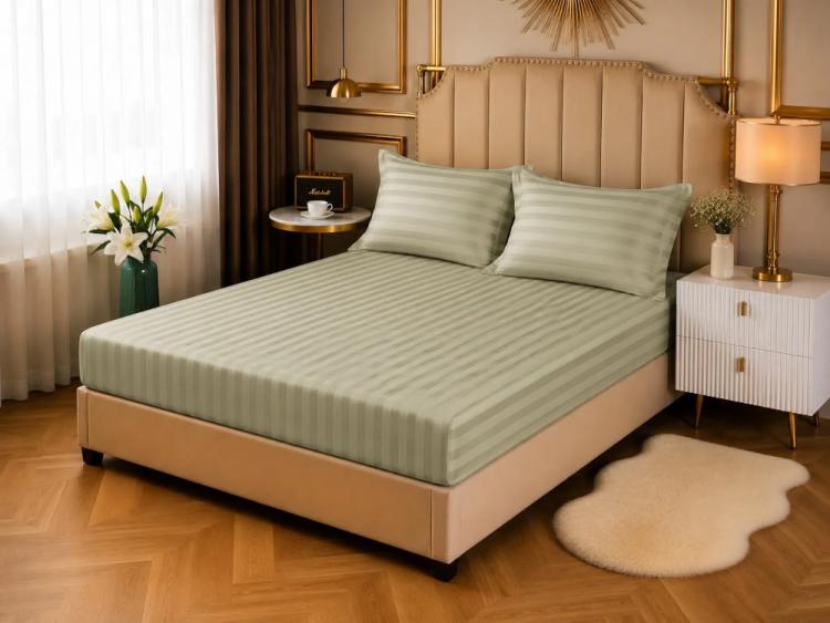 Простынь CottonShine сатин на резинке фисташка 160*200*30 с наволочками 50*70/2