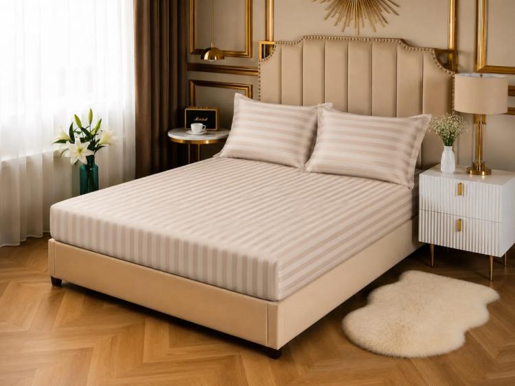 Простынь CottonShine сатин на резинке бежевая 160*200*30 с наволочками 50*70/2